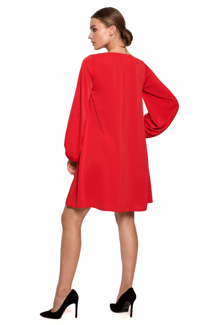 Sukienka Midi - Luźna Z Dekoltem V Długie Szerokie Rękawy - czerwona